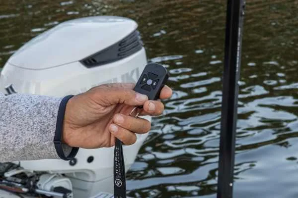 Axis power pole shallow water anchor